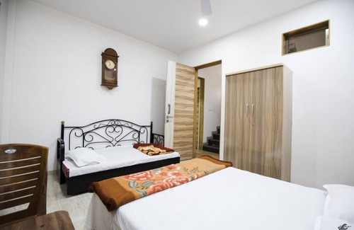 Nashik Casa | Spacious & Luxurious Family Homestay