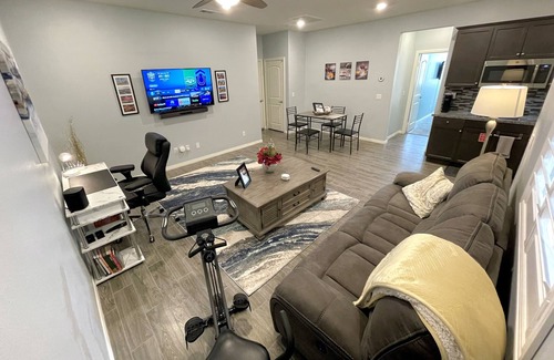 Fontana Apartamento | Spacious Luxury Apartment with Modern Amenities