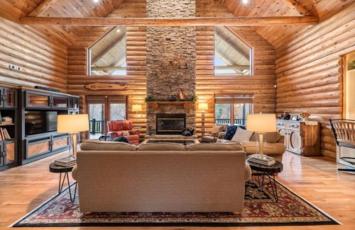 Townsend Cabina | Spacious Luxury Cabin 🏚 with huge deck, Smoky Mountain National Park ⛰!