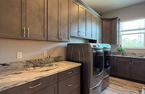 Braden River Casa | SPACIOUS LUXURY HOUSE IN MYAKKA-5 BEDROOM/6BATHROOM/PIANO WASHER/DRYER-NEAR LAKE