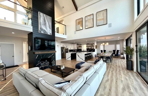 April Sound Casa | Spacious Luxury Lakefront Home with Pool and Jacuzzi, Firepit, and Game Room!