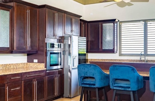 IronShore Estates Villa | Spacious Luxury Villa In Exclusive Upscale Gated Neighborhood
