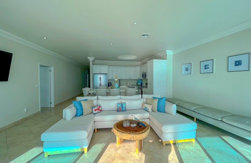 Rosarito Condominio | Spacious-MarYSolCondo-BeachFront-5thFLR-Rosarito