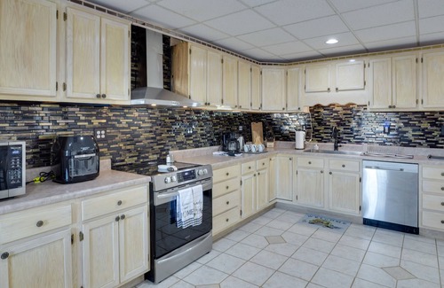 McMinnville Casa | Spacious McMinnville Vacation Home w/ Gas Grill!