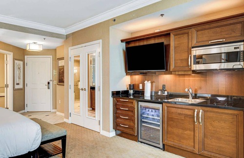 Las Vegas Apartamento | Spacious MGM Studio | Topgolf Pool Views 07718