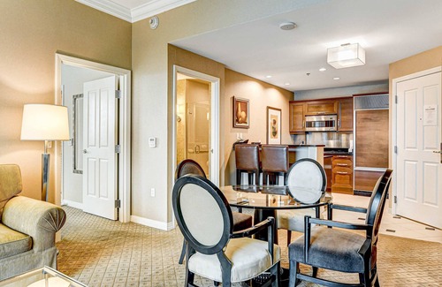 Las Vegas Apartamento | Spacious MGM Studio | Topgolf Pool Views 07718