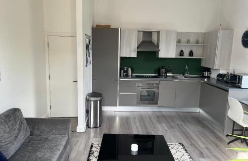 Bow Apartamento | Spacious modern 1-bed apartment near Victoria Park & London Stadium
