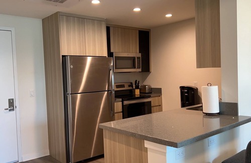 Burbank Apartamento | Spacious & Modern 1BedRM in Noho