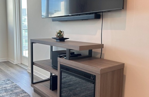 Burbank Apartamento | Spacious & Modern 1BedRM in Noho
