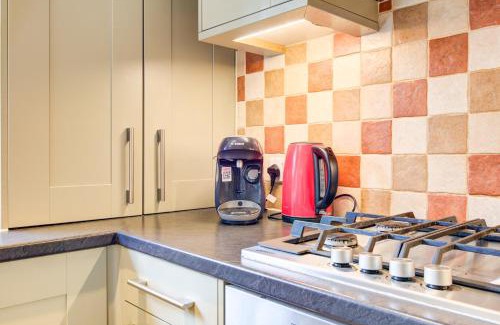 Markhouse Apartamento | Spacious & Modern 2 Bed sleeps 5 in Walthamstow