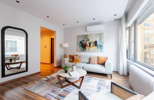 Sisli Apartamento | Spacious Modern 4-bed2bath Central Oasis! #370