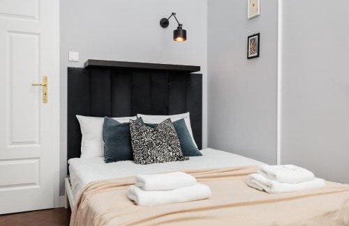 Piasek Południe Apartamento | Spacious & Modern 6 Bedroom Apartment - Around The Main Market Square - by Upstairs