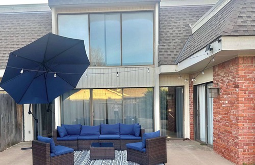 Quail Creek Apartamento | Spacious Modern Duplex in Oklahoma City