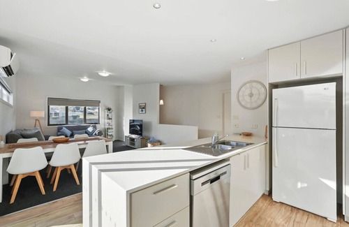 Geilston Bay Apartamento | Spacious Modern Home