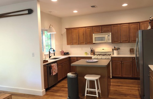 Pocono Pines Casa | Spacious & Modern Home in Pinecrest Lake Golf Club. 3 Mi to Lake Naomi