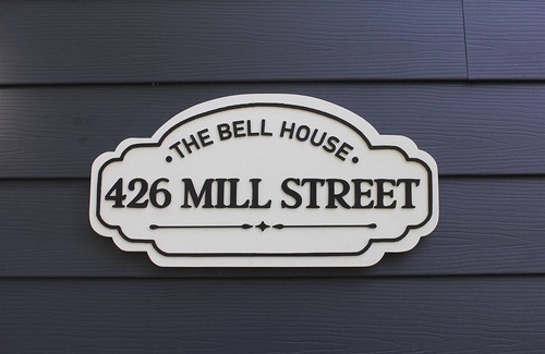 Port Elgin Casa | Spacious, modern home - 5 minute walk to Port Elgin beach & restaurants.