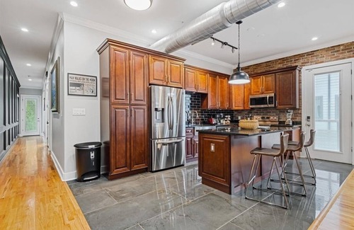 San Marcos Casa | Spacious modern home , close to rivers , Austin, San Antonio & Wineries