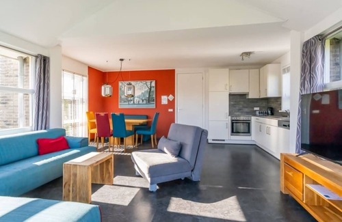 Oude-Tonge Casa | Spacious, modern island house located on a corner with fully enclosed garden, ideal for children.
