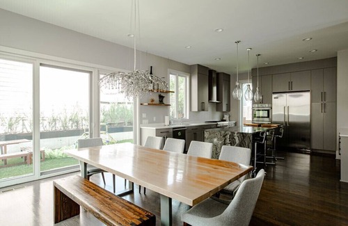 Fulton Casa | Gran casa de lujo de Linden Hills, a pie de los lagos, 50 y Francia, boutiques, bares