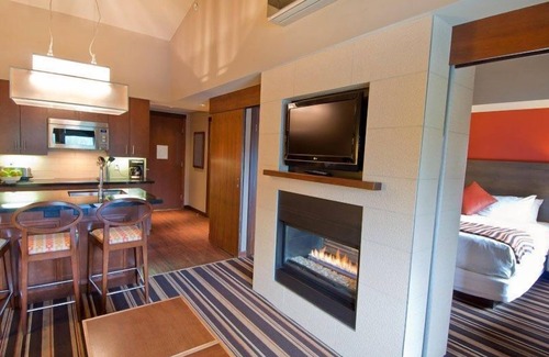 Whistler Creekside Apartamento | Suite espaciosa + moderna | A minutos del centro de Whistler