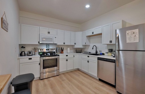 Alexandria Bay Otro | Modern Farmhouse Renovated 2023