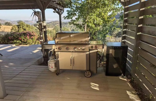 Squaw Valley Casa | Spacious Modern Vacation Home near Kings Canyon N.P. EV Charging Fast Wifi.