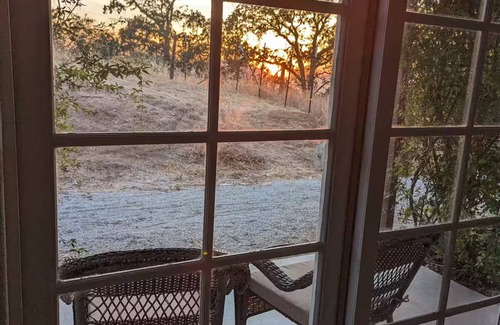 Squaw Valley Villa | Spacious Modern Vacation Home near Kings Canyon N.P. EV Charging Fast Wifi.