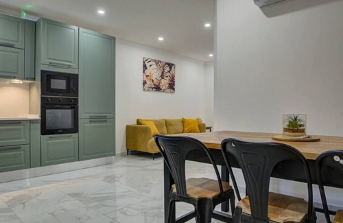 Mosta Apartamento | Spacious Mosta 3BR Apartment with Private Balcony