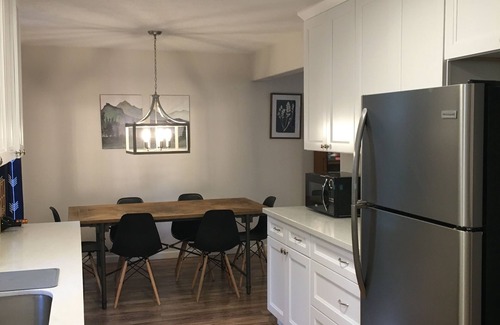 Mount Hood Village Casa | Spacious Mount Hood home near river, dogs OK, game room, WiFi