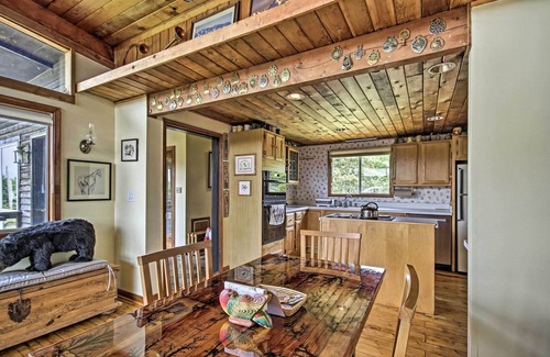 Flint Hill Casa | Spacious Mountain Home: Family, Pet & WFH Friendly
