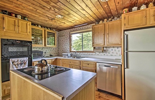 Flint Hill Casa | Spacious Mountain Home: Family, Pet & WFH Friendly