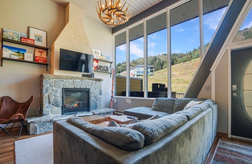 Silver Star Mountain Condominio | Spacious Mountain Retreat w/ Beautiful Loft! – Perfect for small groups!