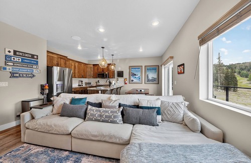 Brian Head Condominio | Spacious Mountain Townhome | Game Room + Near Slopes