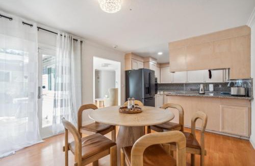 Mountain View Apartamento | Spacious Mountain View Duplex in Prime Location Duplex