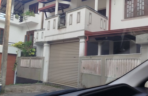 Richmond Kanda Casa | Spacious Mountain-View Home with AC, Pet-Friendly & Secure , in Galle.