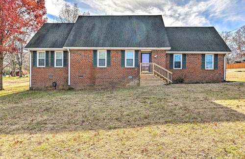 Rural Hill Casa | Spacious Mt Juliet Home w/ 1 Acre Yard!
