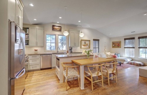Charleston Casa | Spacious Mt Pleasant Getaway with Pool, Near Sullivan’s Island & Downtown