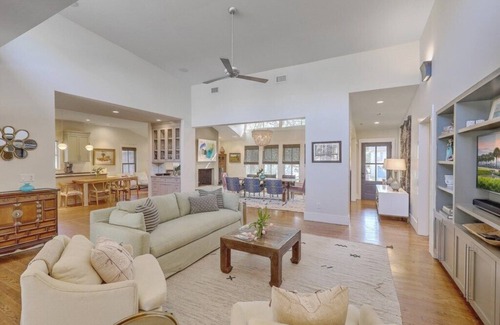 Charleston Casa | Spacious Mt Pleasant Getaway with Pool, Near Sullivan’s Island & Downtown