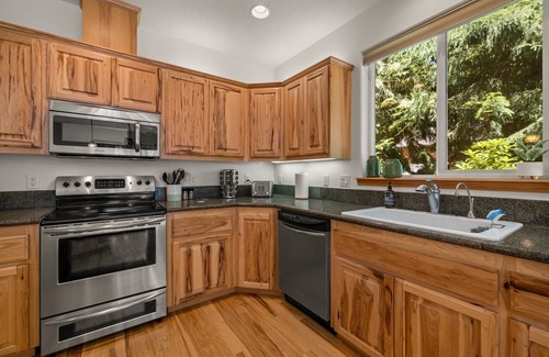 Welches Casa | Spacious Mt. Hood Escape - Hot Tub Sleeps 10 Game Room Near Salmon River