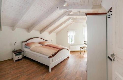 Thale Casa | Spacious Multi-Level Stay, cleaning included