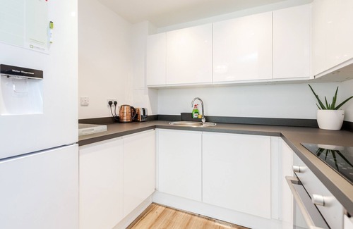 St. Mary's Park Apartamento | | Spacious n' Modern One Bed Riverside Apartment |