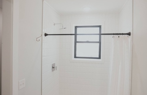 Dodge City Apartamento | Spacious NEW 2 bedroom Downtown Loft, The Rory!!