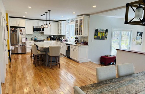 North Scituate Casa | Spacious new home 6-minute drive to beaches and historic Scituate Harbor!