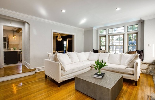 Weequahic Casa | Spacious New Jersey Home: Pool & Fire Pit!