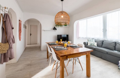 Vila do Bispo Apartamento | Spacious Newly Decorated Cosy Modern Apartment With Park Views