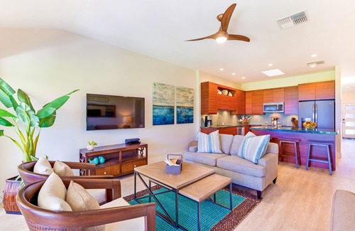 Historic Lahaina Front Street Casa | Espaciosa unidad de 4 recámaras recientemente remodelada frente al mar en ubicación premium de Puamana