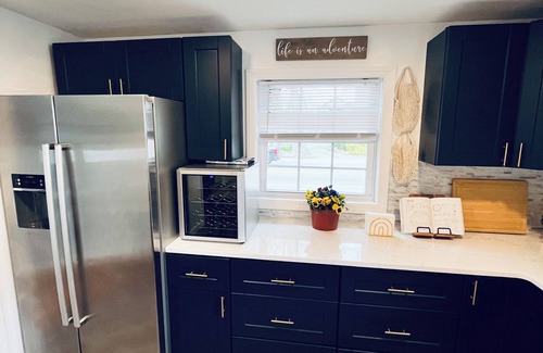Bellefonte Casa | Spacious & newly renovated 4-bedroom house near the park in wonderful Cranston!