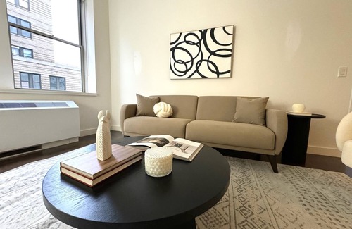 Financial District Apartamento | Spacious NYC 1-bedroom; Downtown with 24/7 Doorman