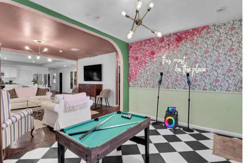 Eastside Promise Neighborhood Casa | Spacious Oasis 1 mi to Riverwalk