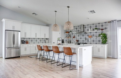 Peters View Casa | Spacious Oasis w/ pool + fireplace!